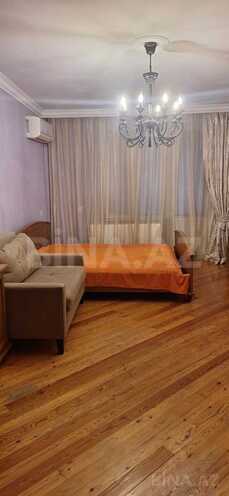 Продаётся 3-комн. вторичка 70 м², м. Элмляр Академиясы, photo 3 from 18