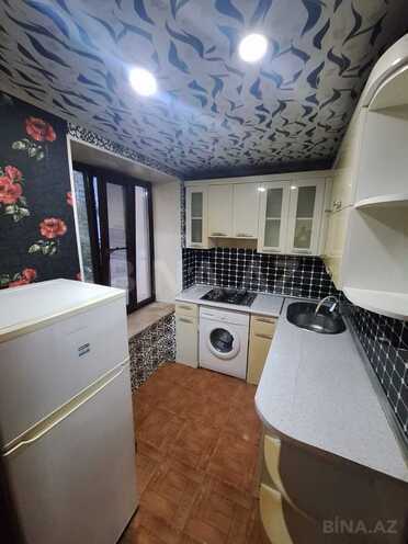 Satılır 2 otaqlı köhnə tikili 50 m², İnşaatçılar m., photo 18 from 28