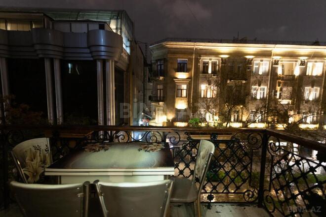 İcarəyə verilir 3 otaqlı köhnə tikili 80 m², Sahil m., photo 4 from 22