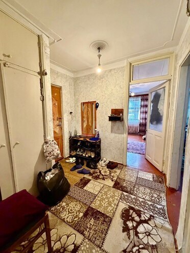 Satılır 3 otaqlı köhnə tikili 70 m², Xalqlar Dostluğu m., photo 12 from 14