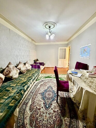 Satılır 3 otaqlı köhnə tikili 70 m², Xalqlar Dostluğu m., photo 1 from 14