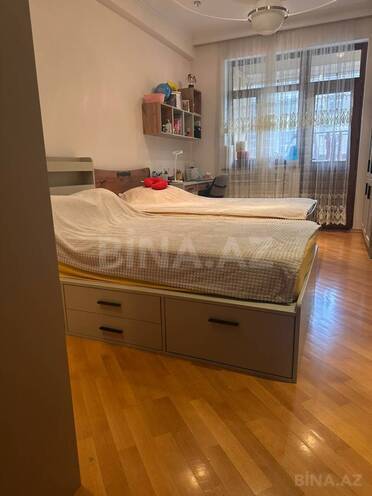 İcarəyə verilir 3 otaqlı yeni tikili 135 m², İnşaatçılar m., photo 3 from 22