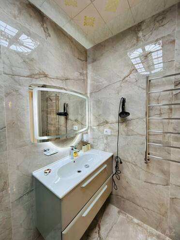 Сдаётся 3-комн. новостройка 114 м², Насиминский  р., photo 20 from 25