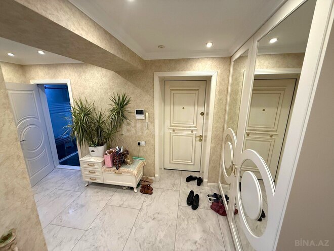 Продаётся 3-комн. вторичка 115 м², м. Ичеришехер, photo 18 from 28