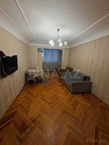 Satılır 1 otaqlı köhnə tikili 40 m², İnşaatçılar m., photo 10 from 18