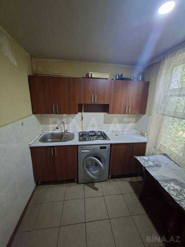 Satılır 1 otaqlı köhnə tikili 40 m², İnşaatçılar m., photo 14 from 18