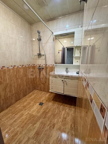 Продаётся 3-комн. вторичка 70 м², м. Ази Асланов, photo 11 from 12