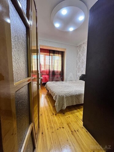 Продаётся 3-комн. вторичка 70 м², м. Ази Асланов, photo 5 from 12