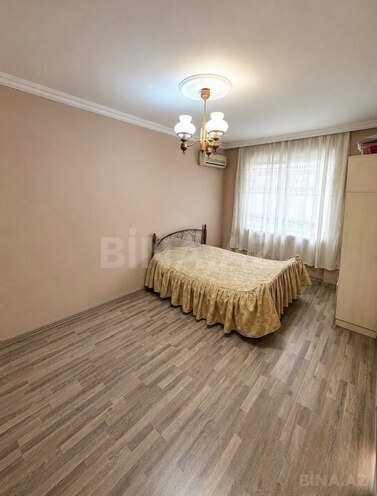 Продаётся 2-комн. вторичка 60 м², м. Ази Асланов, photo 1 from 6