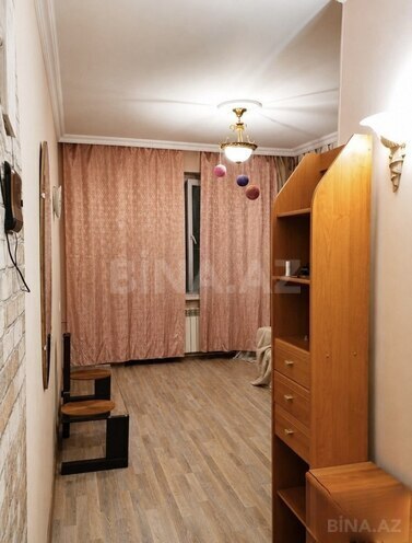Продаётся 2-комн. вторичка 60 м², м. Ази Асланов, photo 3 from 6
