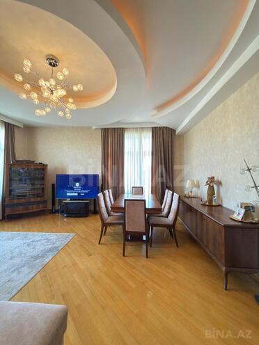 Продаётся 3-комн. новостройка 175 м², м. Низами, photo 4 from 27