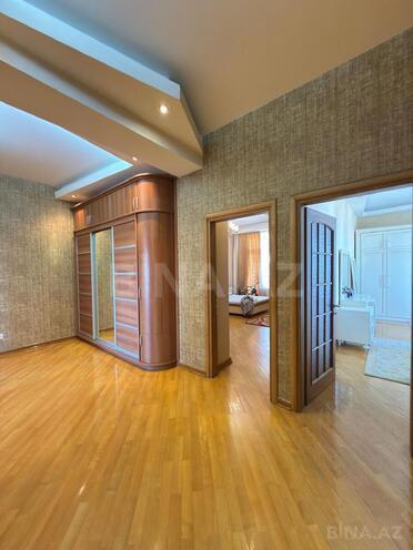Продаётся 3-комн. новостройка 175 м², м. Низами, photo 17 from 27