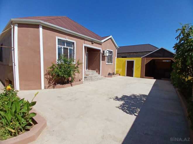 Satılır 4 otaqlı həyət evi/bağ evi 120 m², Qobu q., photo 1 from 16