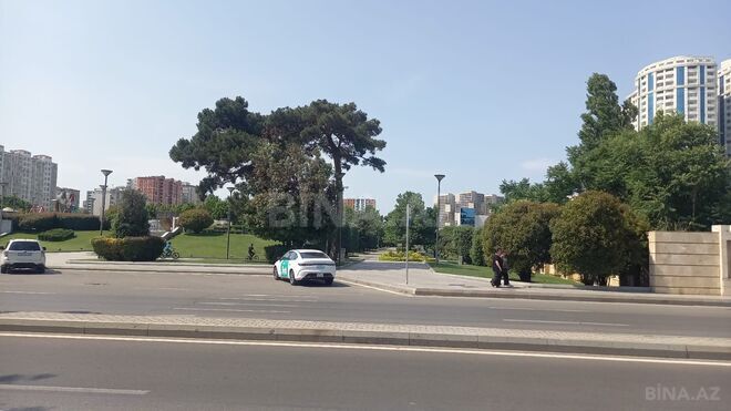 Продаётся 3-комн. вторичка 74 м², м. Иншаатчылар, photo 12 from 14