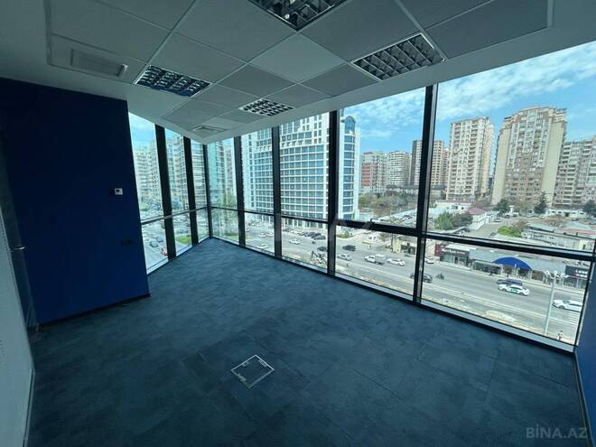 Сдаётся 3-комн. офис 92 м², м. 8 ноября, photo 1 from 8