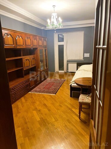 İcarəyə verilir 3 otaqlı yeni tikili 175 m², 28 May m., photo 5 from 12