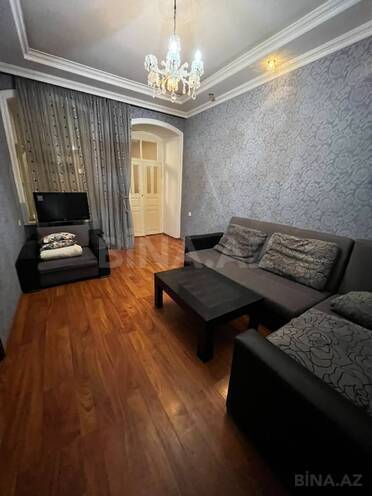 Сдаётся 2-комн. вторичка 60 м², м. 28 мая, photo 1 from 13