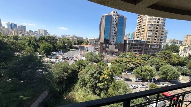 Продаётся 4-комн. новостройка 221 м², м. Низами, photo 16 from 30