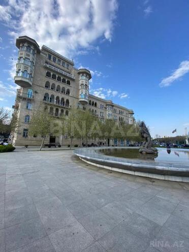 Satılır 3 otaqlı köhnə tikili 97 m², İçəri Şəhər m., photo 1 from 22