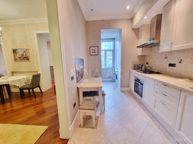 İcarəyə verilir 3 otaqlı köhnə tikili 95 m², Sahil m., photo 13 from 23