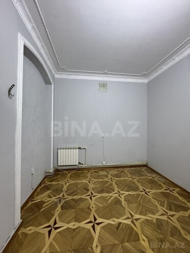 Satılır 4 otaqlı köhnə tikili 120 m², Sahil m., photo 8 from 12