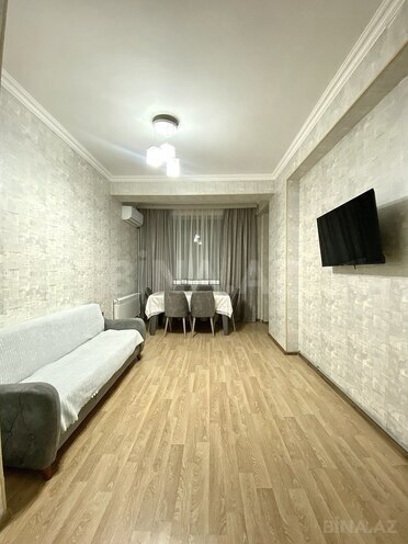 İcarəyə verilir 3 otaqlı yeni tikili 70 m², 28 May m., photo 1 from 13
