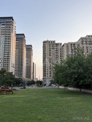 Satılır 3 otaqlı yeni tikili 202 m², 28 May m., photo 1 from 32