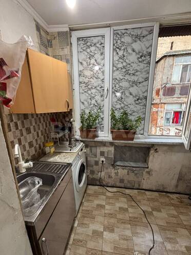 Satılır 2 otaqlı köhnə tikili 40 m², 28 May m., photo 5 from 11
