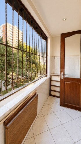 Продаётся 3-комн. вторичка 135 м², м. Кара Караев, photo 11 from 19