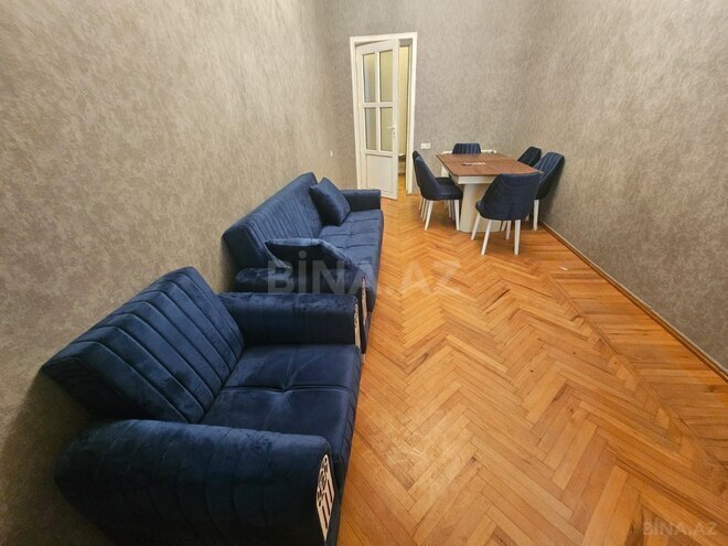 Сдаётся 3-комн. вторичка 55 м², м. 28 мая, photo 1 from 15