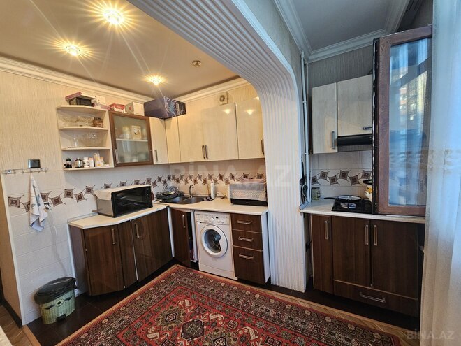 Satılır 2 otaqlı köhnə tikili 60 m², İnşaatçılar m., photo 16 from 24
