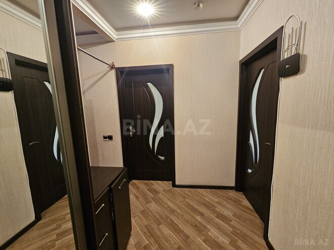 Satılır 2 otaqlı köhnə tikili 60 m², İnşaatçılar m., photo 18 from 24