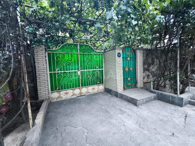 Satılır 4 otaqlı həyət evi/bağ evi 175 m², Qaraçuxur q., photo 1 from 27