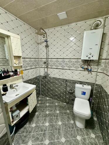 Продаётся 3-комн. вторичка 75 м², м. Кара Караев, photo 13 from 14