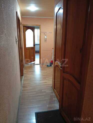 Сдаётся 3-комн. вторичка 63 м², м. Нефтчиляр, photo 4 from 17