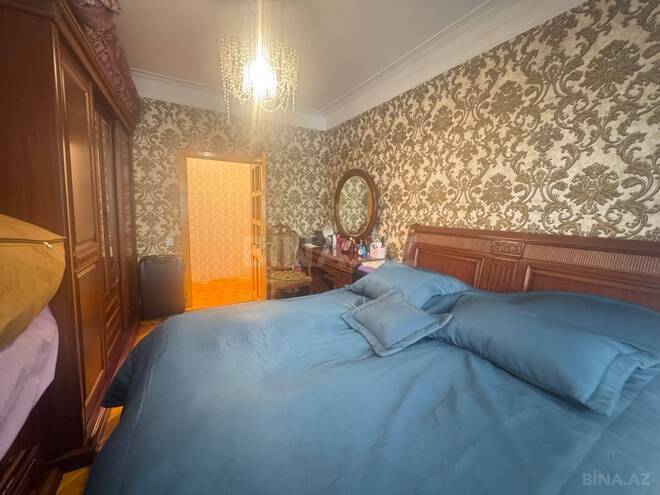 Satılır 4 otaqlı köhnə tikili 120 m², Qara Qarayev m., photo 12 from 24
