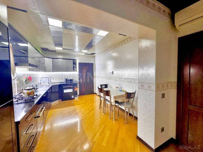 Satılır 5 otaqlı köhnə tikili 120 m², Qara Qarayev m., photo 10 from 22