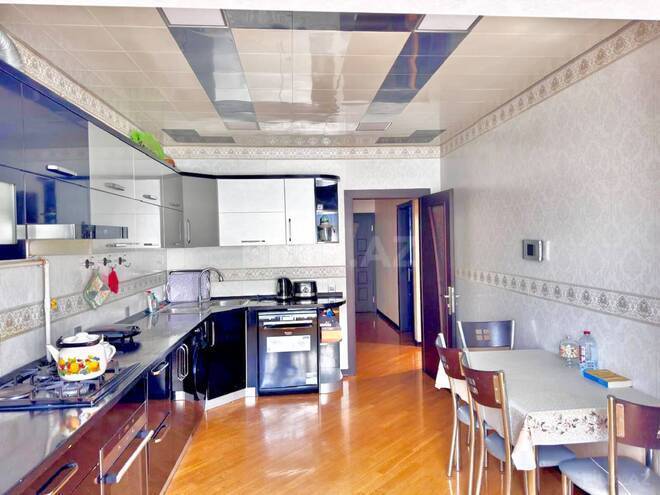 Satılır 5 otaqlı köhnə tikili 120 m², Qara Qarayev m., photo 14 from 22