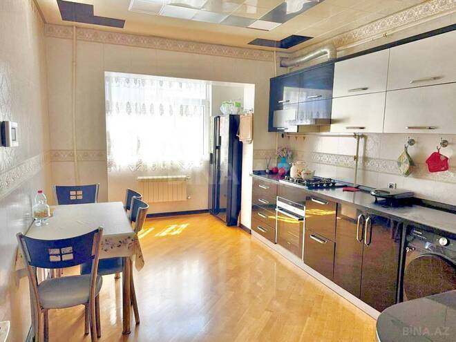 Satılır 5 otaqlı köhnə tikili 120 m², Qara Qarayev m., photo 17 from 22