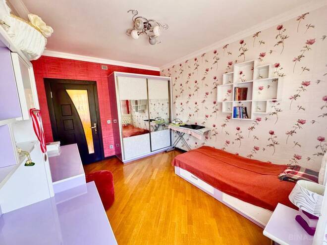 Satılır 5 otaqlı köhnə tikili 120 m², Qara Qarayev m., photo 16 from 22