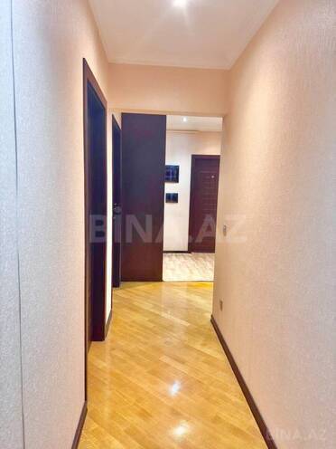 Satılır 5 otaqlı köhnə tikili 120 m², Qara Qarayev m., photo 9 from 22