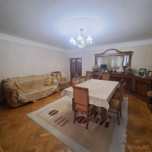 Satılır 3 otaqlı köhnə tikili 130 m², Qara Qarayev m., photo 3 from 15
