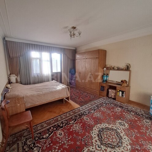 Satılır 3 otaqlı köhnə tikili 130 m², Qara Qarayev m., photo 4 from 15