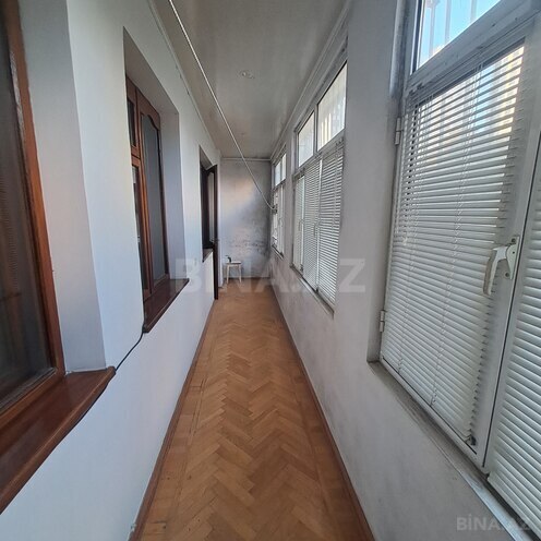 Satılır 3 otaqlı köhnə tikili 130 m², Qara Qarayev m., photo 14 from 15