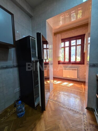 İcarəyə verilir 3 otaqlı köhnə tikili 70 m², Nizami m., photo 13 from 23