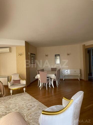 İcarəyə verilir 4 otaqlı yeni tikili 200 m², 28 May m., photo 3 from 30