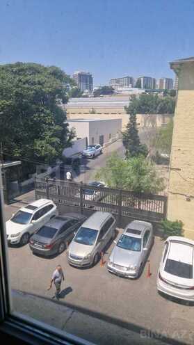 İcarəyə verilir 2 otaqlı köhnə tikili 70 m², 28 May m., photo 17 from 20