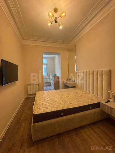 Satılır 2 otaqlı köhnə tikili 65 m², Nizami m., photo 10 from 12