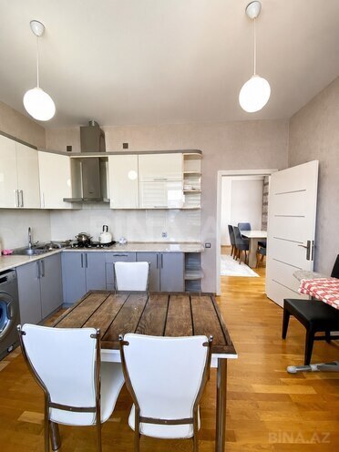 Продаётся 3-комн. новостройка 110 м², м. Элмляр Академиясы, photo 8 from 12