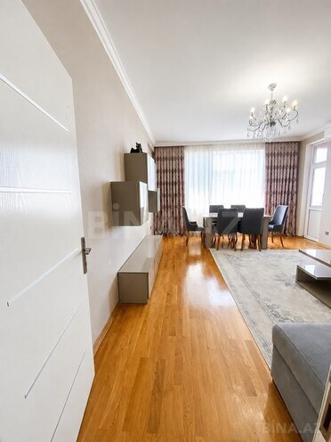 Продаётся 3-комн. новостройка 110 м², м. Элмляр Академиясы, photo 1 from 12
